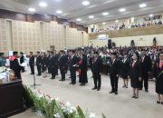 Memalukan! anggota DPRD Tomohon dilantik biaya baju ‘ditanggung’ masing-masing!