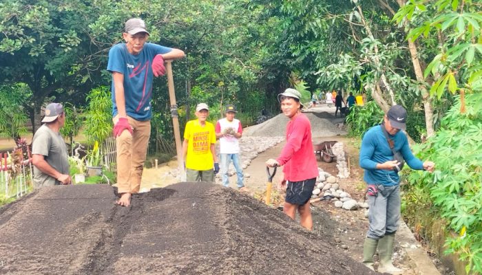 Pemdes Ongkau Satu lakukan pembangunan jalan Rabat Beton bersumber dari Dana Desa