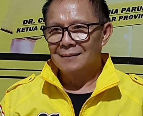 Gerald Lapian : Saya juga setuju pakai jas dibiayai sendiri, bukan negara