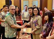 Diterima Sekda Lynda Watania, Pemkab Minahasa raih penghargaan di bidang Pengadaan Sistem Elektronik