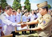 Bupati Kumendong terima penghargaan K3 dari Kemenaker RI