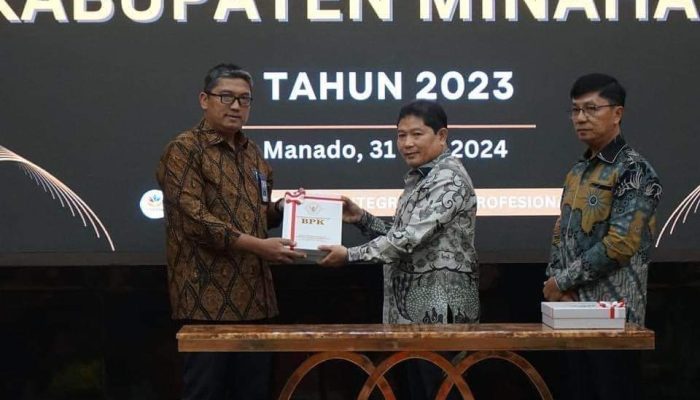 Diterima Bupati Kumendong, Pemkab Minahasa raih opini WTP ke-10 dari BPK