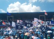 Massa Pendukung HH-RM Mulai Banjiri Stadion Dua Sudara