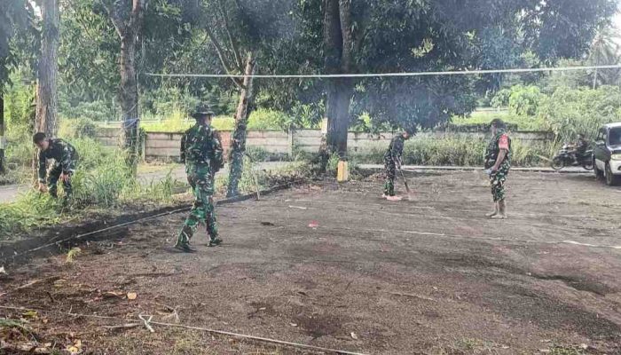 Tingkatkan Minat Berolahraga, Satgas TMMD Benahi Lapangan Volly