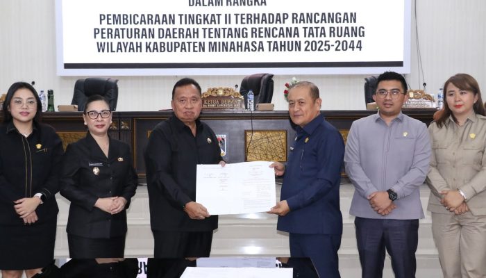 Dipimpin Robby Longkutoy, DPRD Minahasa gelar Paripurna pembicaraan tingkat dua Ranperda Rencana Tata Ruang Wilayah