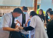 Polda Sulut dan Pemdes Pakuweru bersenerji dalam kegiatan bakti kesehatan