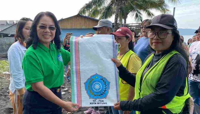 Ellen Honandar: Kota Bitung Harus Bebas Plastik