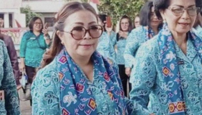 Ketua TP PKK Martina Dondokambey Lengkong hadiri penilaian lomba Hatinya PKK di Desa Pinabetengan Utara