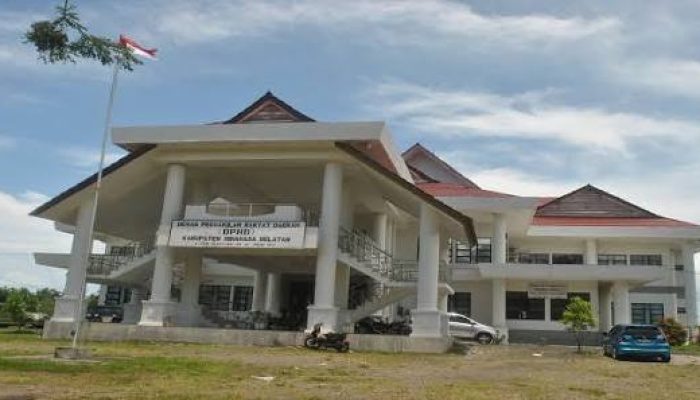 Tunjangan 8 Juta di DPRD Minsel, Toar Lengkong: Jangan Salahkan Rakyat Bila Bereaksi