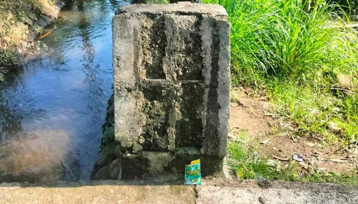 Diduga Langgar SOP, Proyek Rabat Beton Desa Molinow Tanpa Prasasti Dipertanyakan Warga