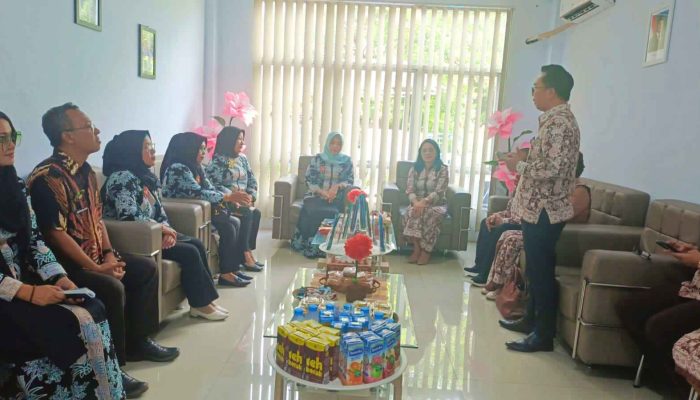 Dekranasda Bolmong Belajar Pengelolaan Kerajinan ke Kota Bitung