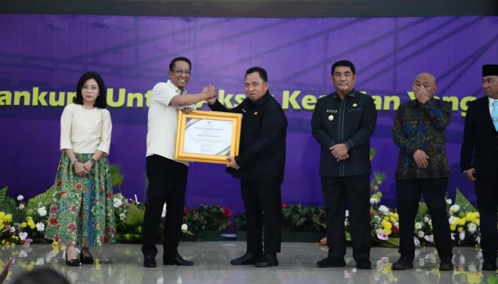 Lagi, Bupati RD raih penghargaan Posbankum dari Menteri Hukum Supratman Andi Agtas