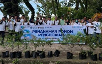 PELNI Tanam Pohon dan Daur Ulang Life Jacket, Nurul Azhar: Laut Harus Tetap Lestari